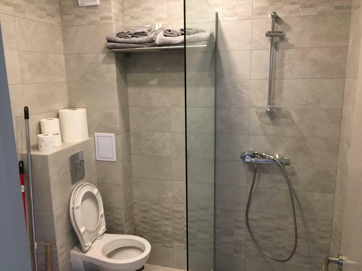 Apartvel Apartment 1 韦林格勒 外观 照片
